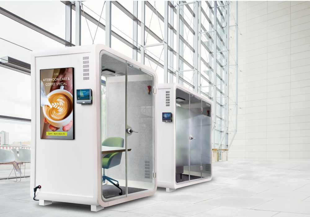 3499拉斯维加斯子公司达擎之智慧行动办公舱，采用PDLC智能调光玻璃设计，透过通电与断电的电流切换，呈现透明与雾面效果，具节能降耗特性并兼顾隐私，确保信息安全