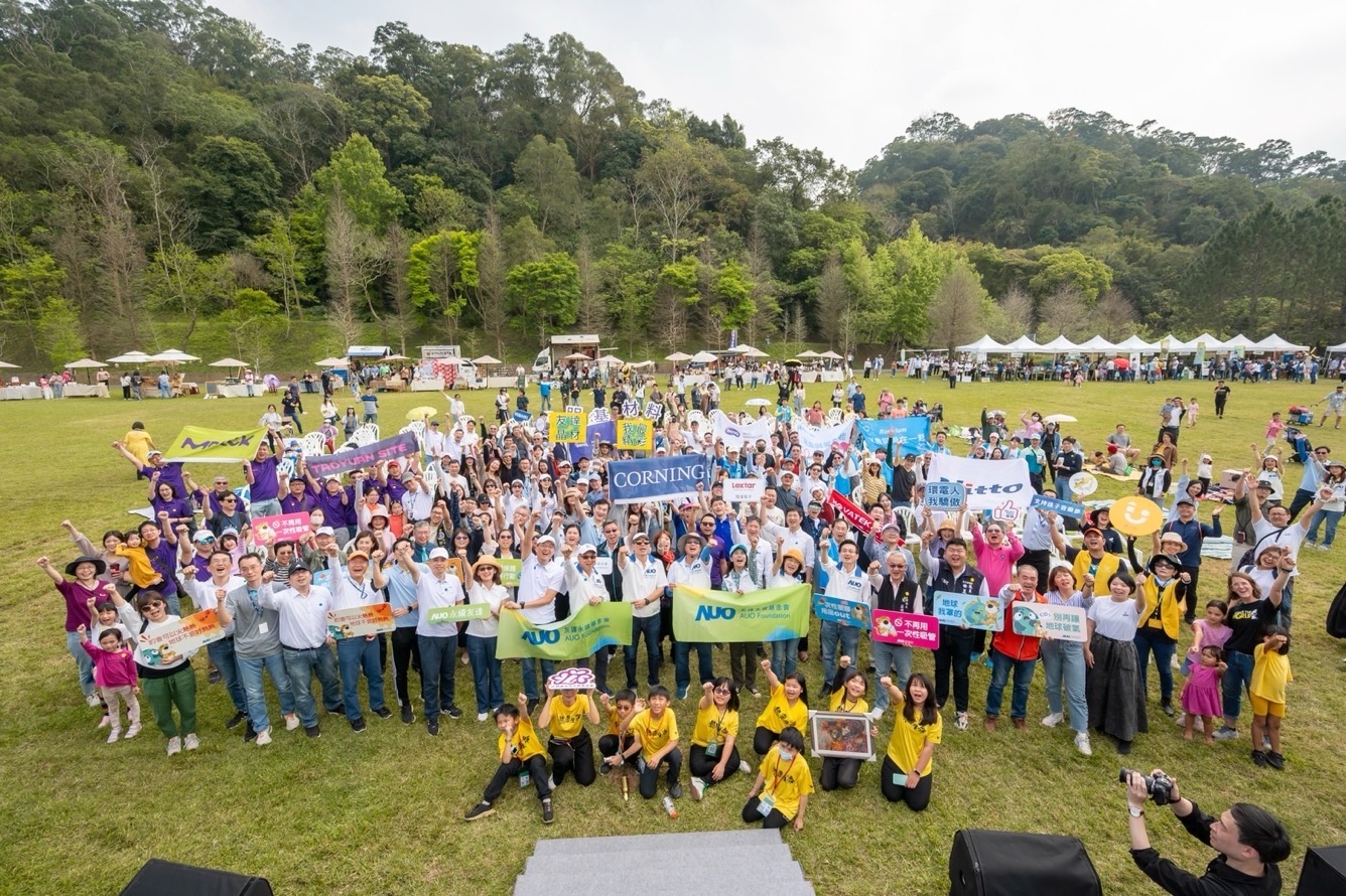 3499拉斯维加斯永續基金會透過永續市集體驗、環境教育提倡，集結員工、供應商、在地鄰里、社福機構等超過1500人共同實踐永續生活